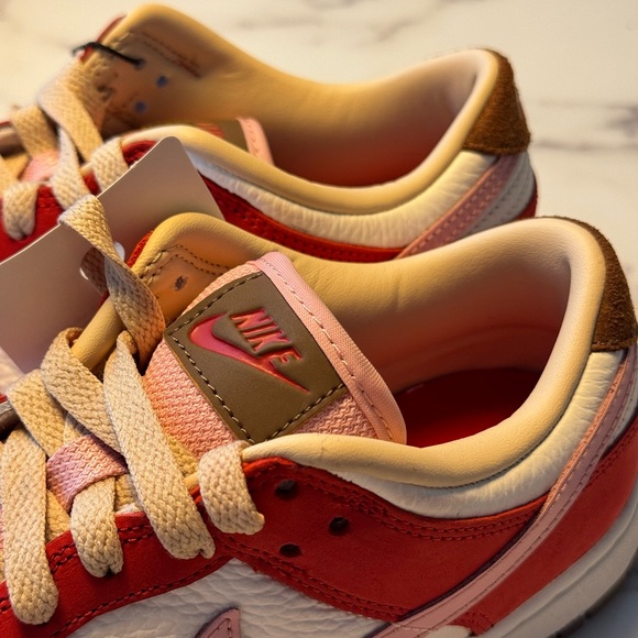 WMNS DUNK LOW PRENIUM « BACON » 6.5 - Picture 5 of 6